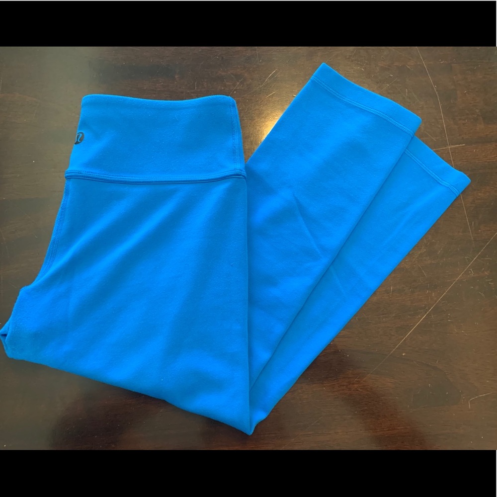 Size 6 Lululemon crops